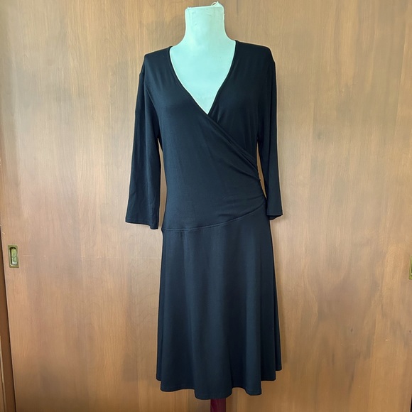 Garnet Hill Dresses & Skirts - Garnet Hill black dress